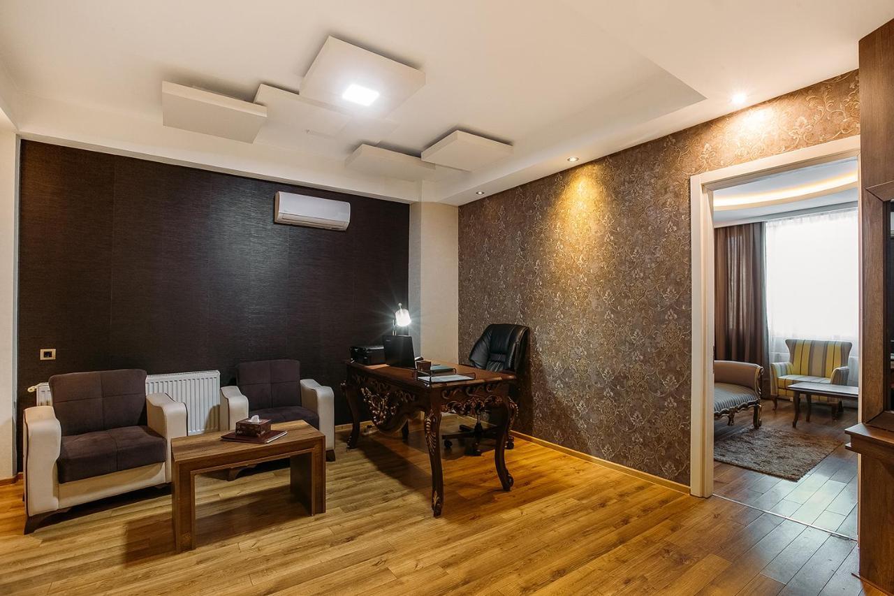 Green Queen Hotel Tbilisi Exterior photo